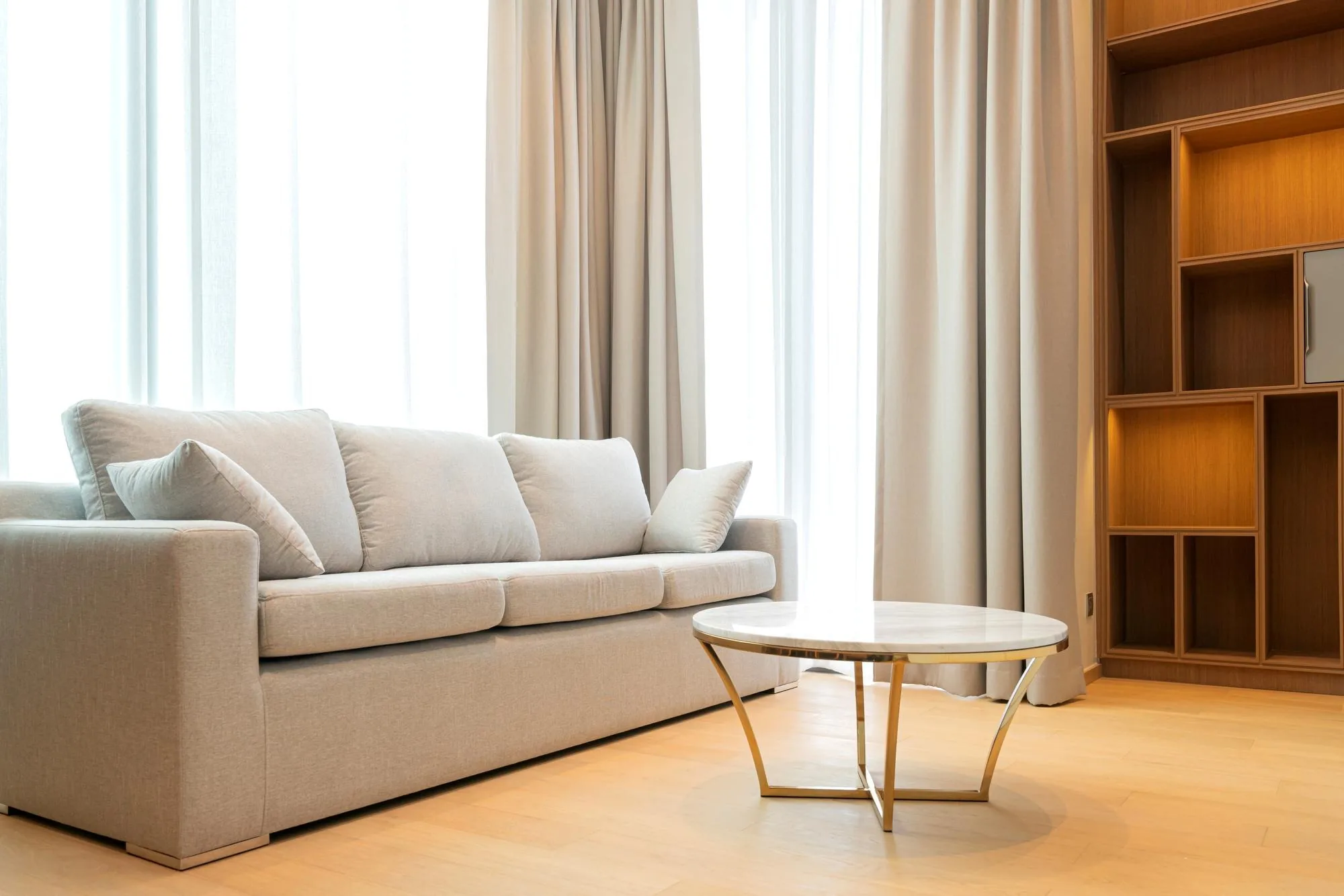 Window blinds and roman shades
